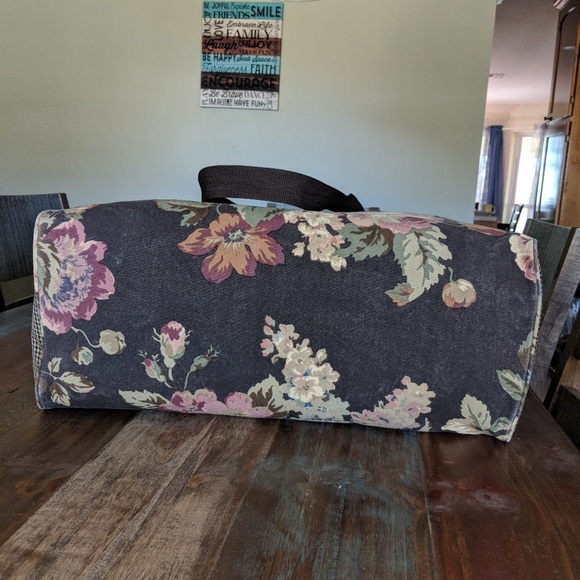 Fabric travel bag - Picture 4 of 5